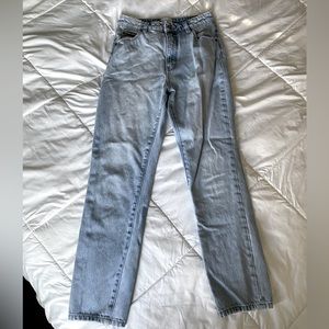 Urban outfitters jeans size 4/27”